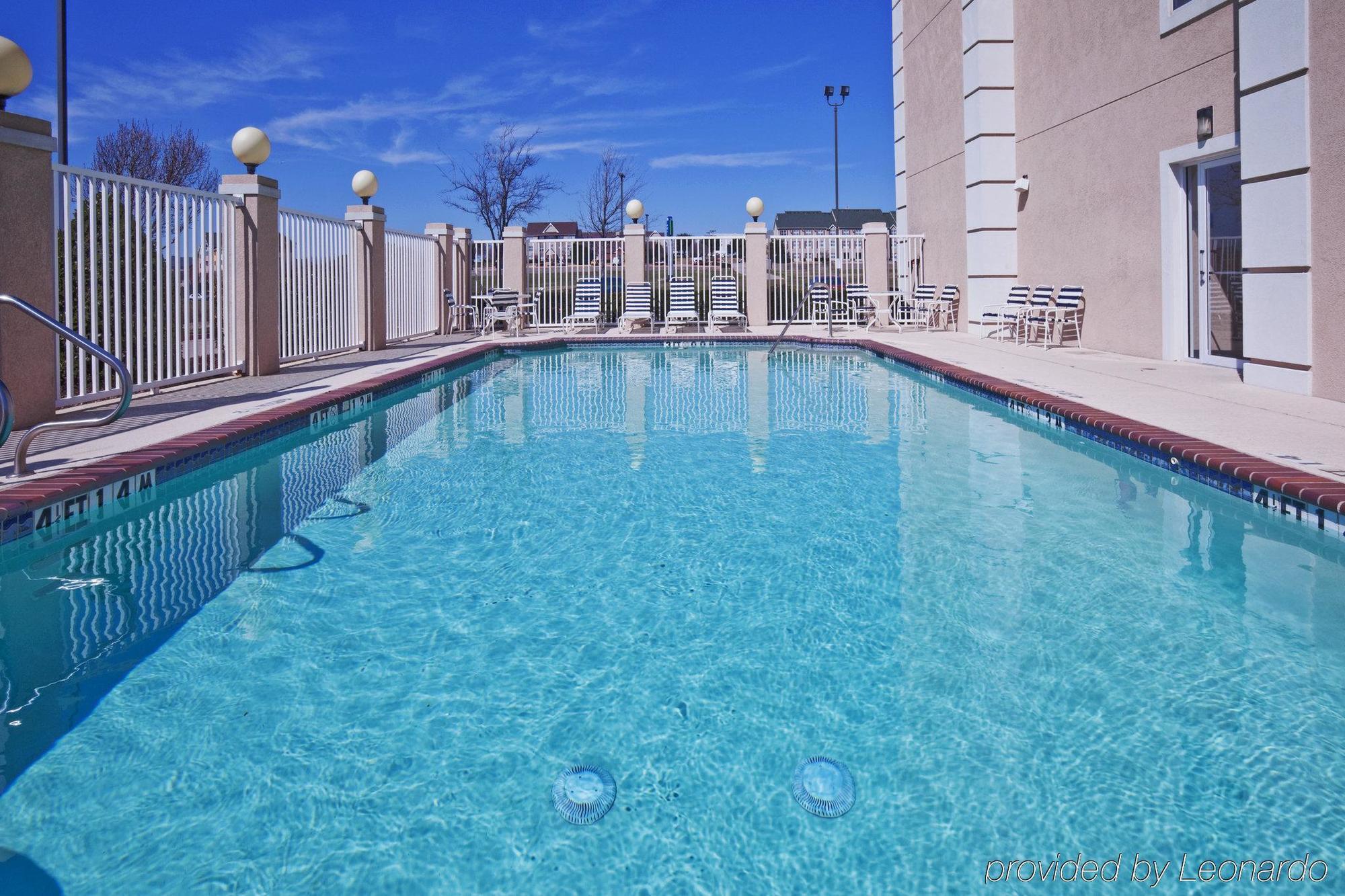 Holiday Inn Express Hotel & Suites Dallas Lewisville By Ihg Exteriér fotografie